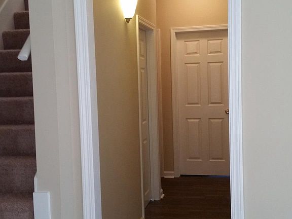 4th image of 1349 Kingston Oaks