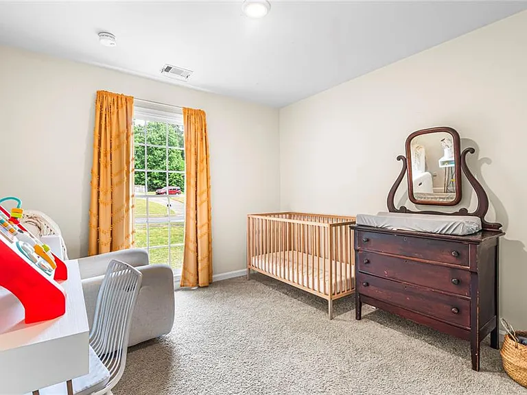 105 Leyland Ct — Photo 11
