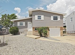 70 Archer Ave S, Bayville, NJ 08721