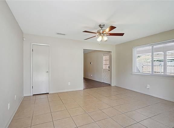 4th image of 207 Mockingbird Ln