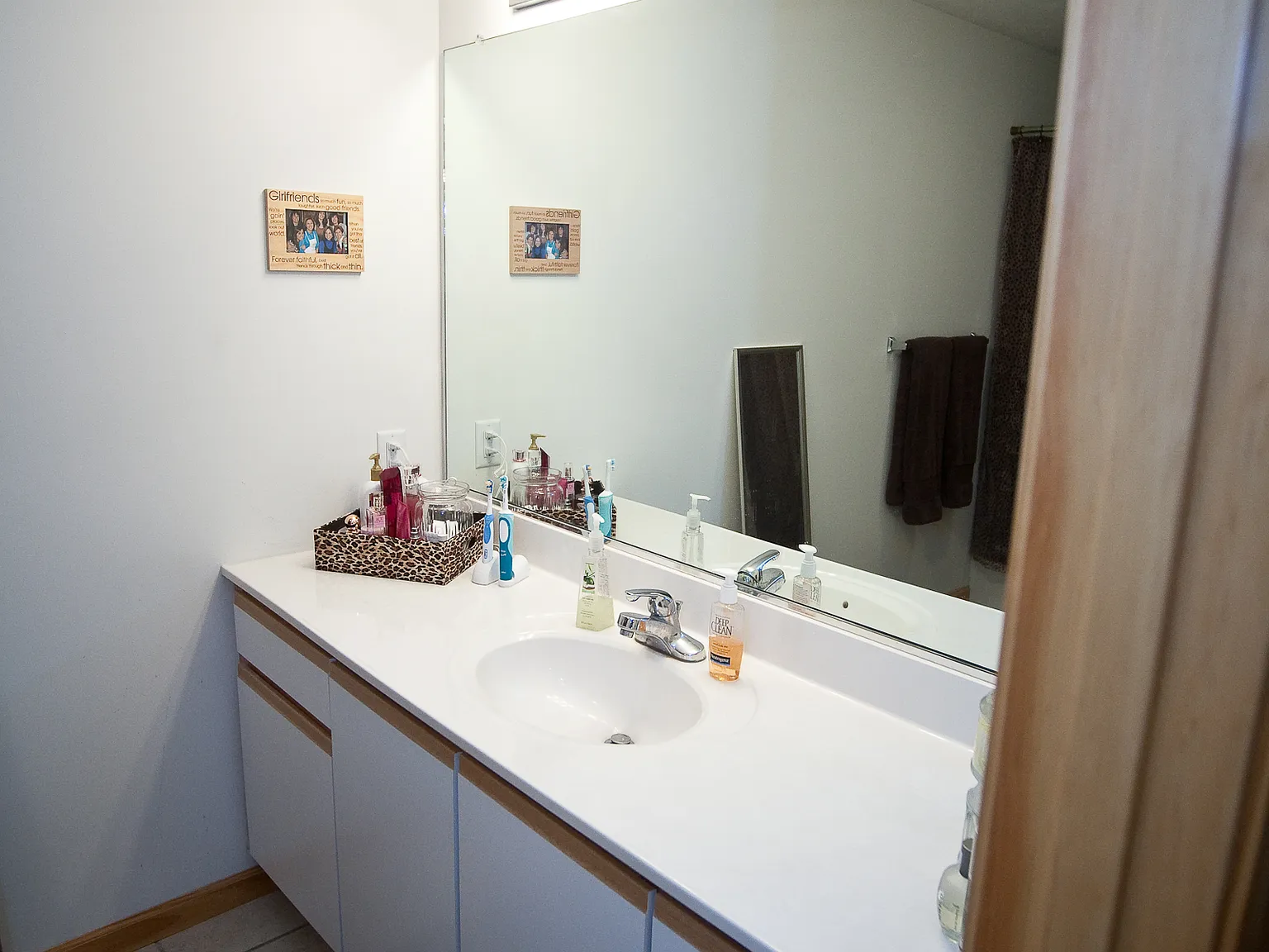 2 bed, 2.5 bath, 1700 sqft, $1,680 — Photo 4