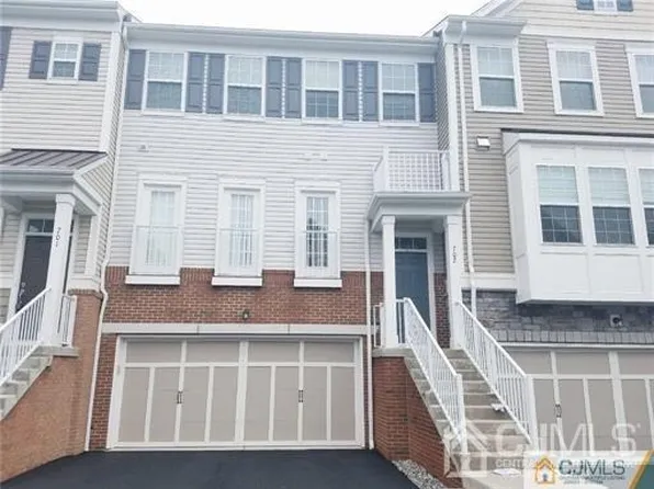 702 Mia Dr, Highland Park, NJ 08904