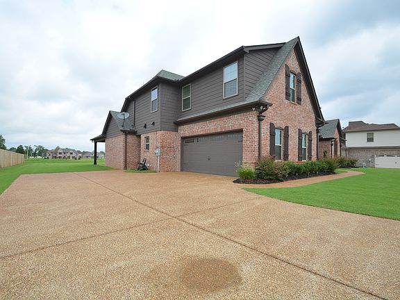 4th image of 5036 Scoresby Ln