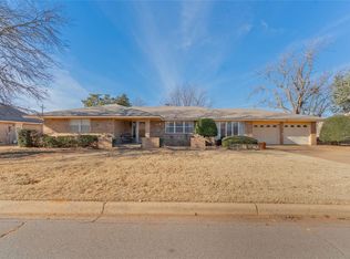 713 Maple St, Weatherford, OK 73096