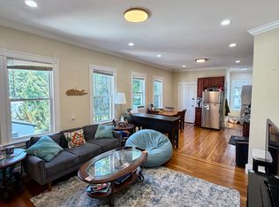 7 Fuller St #D, Waltham, MA 02453