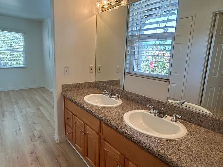 77 Sierra Madre Blvd #16 — Photo 12