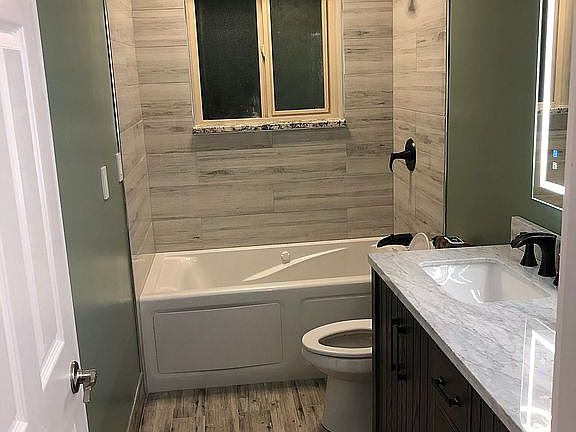 Upstairs Bathroom