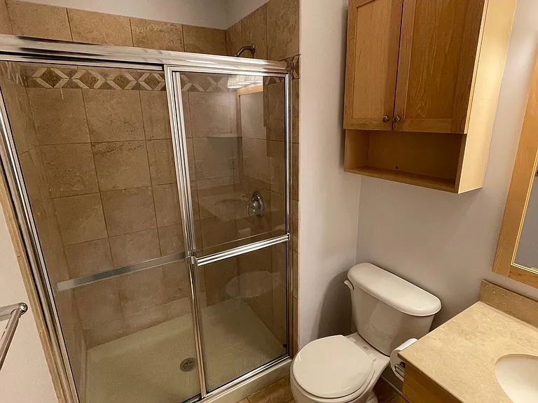 624 Monroe St #4B — Photo 11
