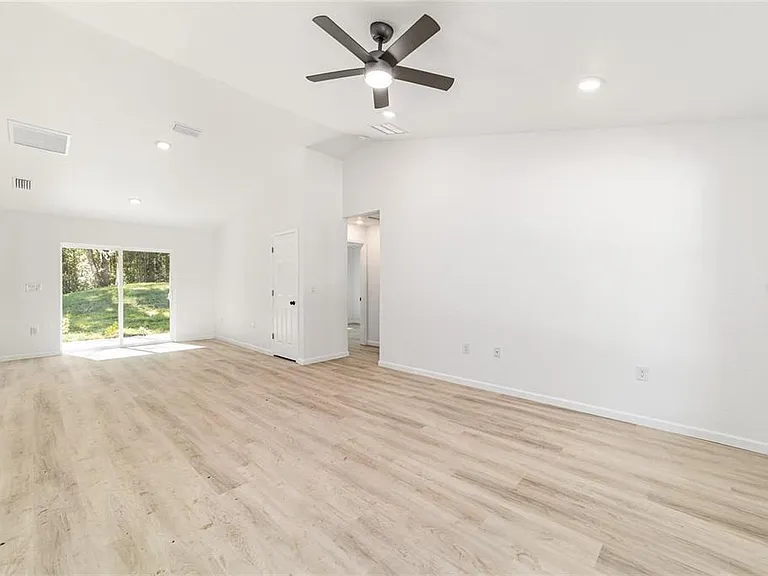 15388 SW 26th Pl — Photo 14
