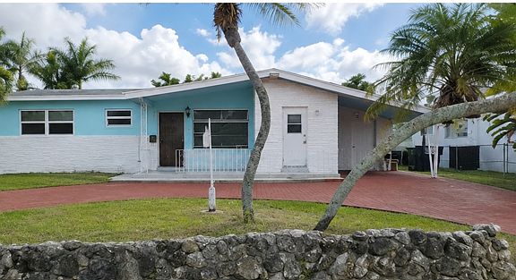 5th image of 305 SW 8th St