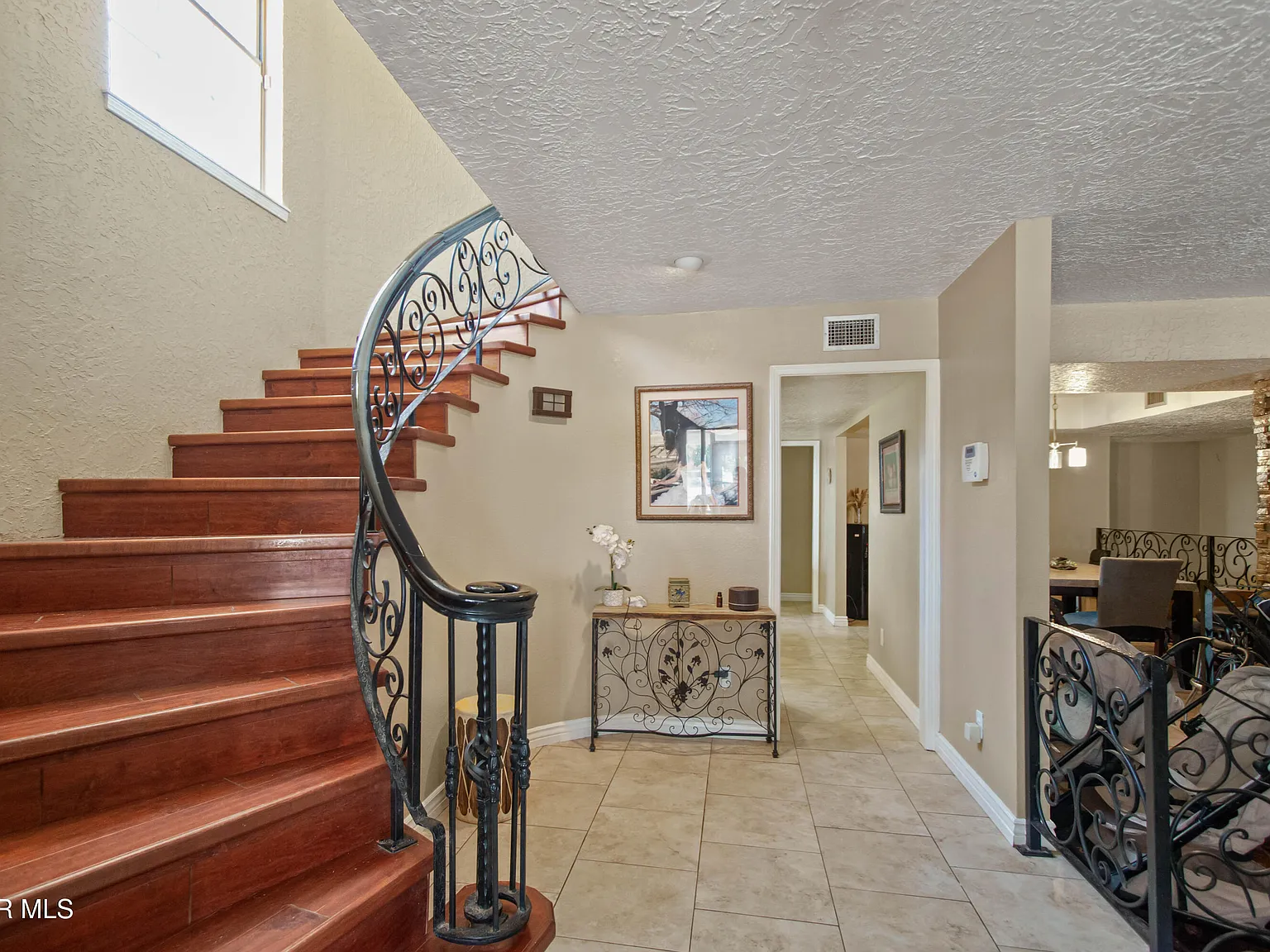 7 bed, 6.5 bath, 5688 sqft, $5,500 — Photo 2