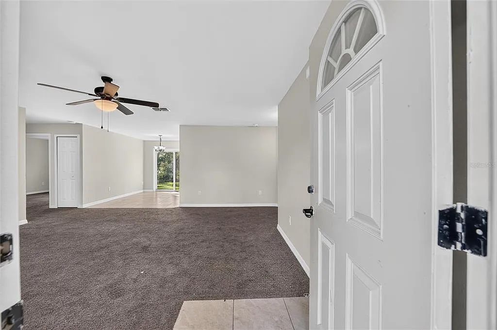 3 bed, 2.0 bath, 1332 sqft, $1,600 — Photo 2