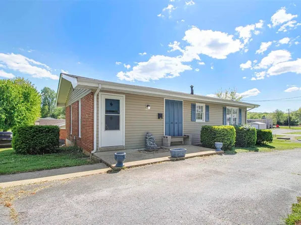 305 Sunrise Ave, Horse Cave, KY 42749