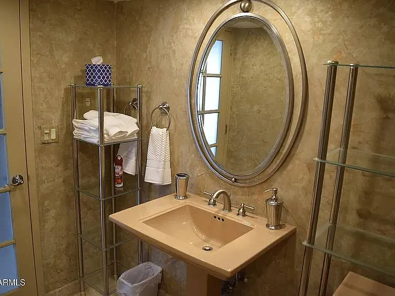 805 N 4th Ave #606 — Photo 16