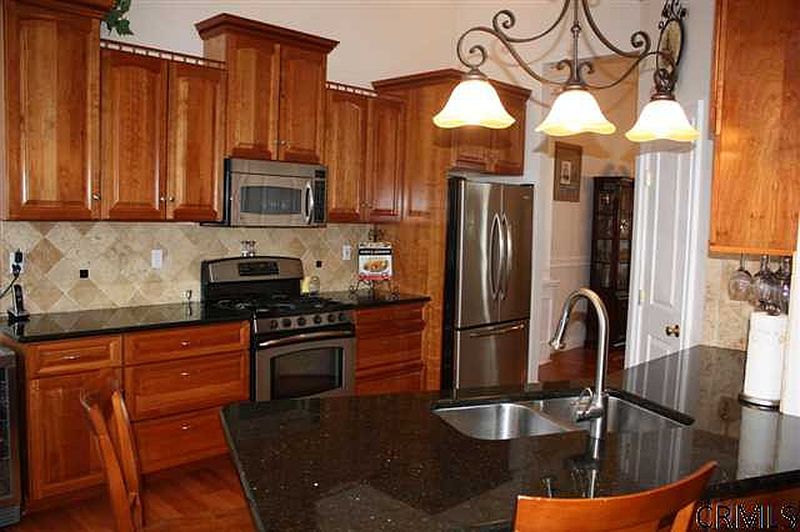 4th image of 136 WORMER Road