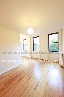 Rented by R New York | media 30