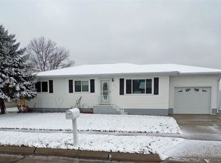 654 5th Ave, Columbus, NE 68601