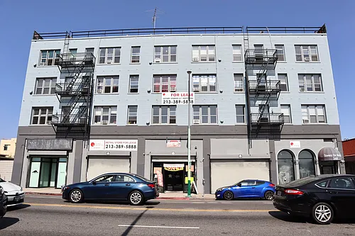 St. Charles Studio Apartments Photo 1