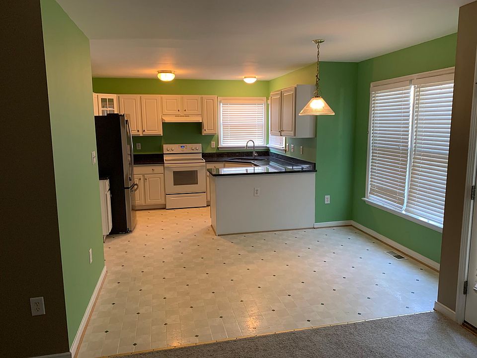 1st image of 11424 Brockton Pl