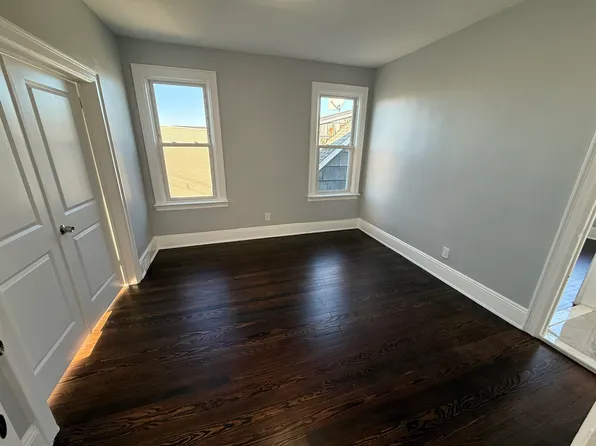 308 Pearsall Avenue image 8 of 12