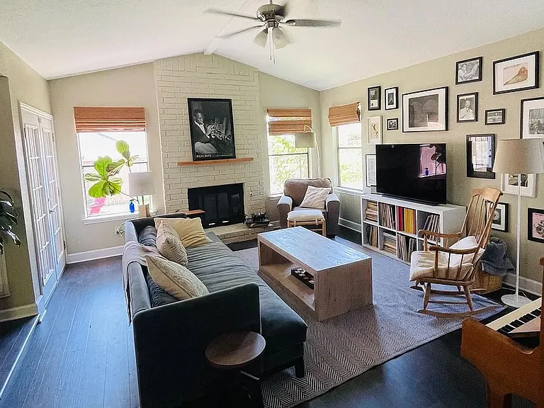 2503 Monarch Dr — Photo 3