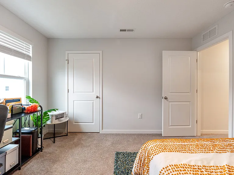5922 Damsel Dr — Photo 16