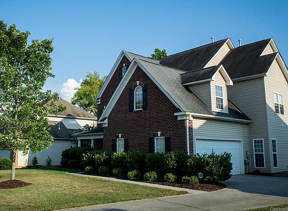 2nd image of 7504 Common Oak Dr #279