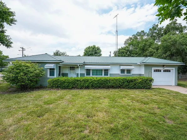 1305 N Country Club Rd, El Dorado, KS 67042
