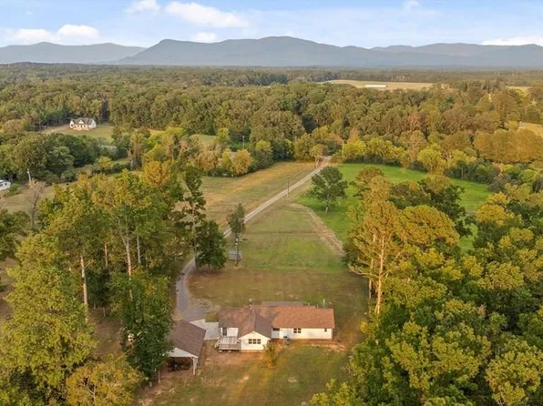 446 Brown Bridge Rd, Chatsworth, GA 30705