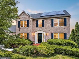 13400 Oaklands Manor Dr, Laurel, MD 20708