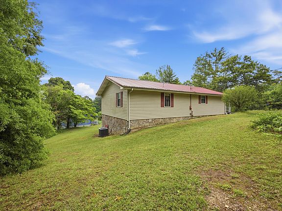 3rd image of 360 Houston Valley Rd