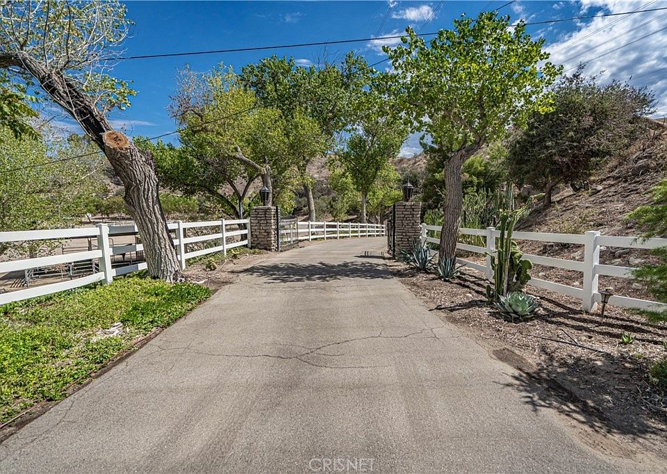31464 Agua Dulce Canyon Rd, Saugus, CA 91390 Zillow