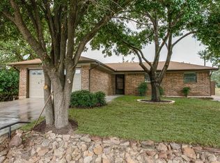 622 Half Moon Way, Runaway Bay, TX 76426