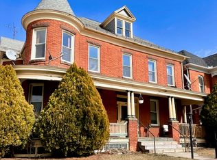 300 Centennial Ave APT B, Hanover, PA 17331