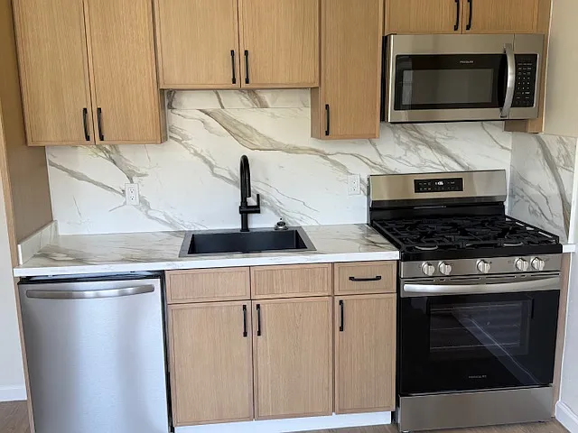 1470 California St #6 — Photo 2