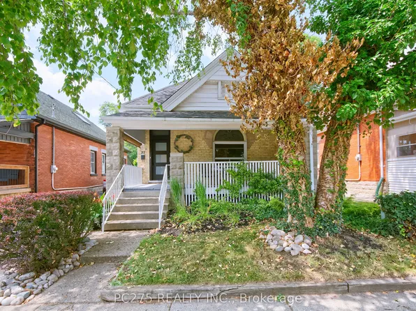 77 Elm St, London, ON N5Z 2K4