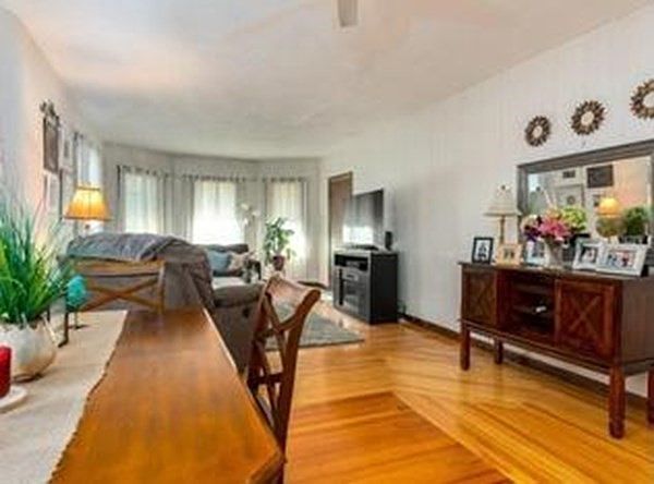 2nd image of 147 Tracy Ave #2