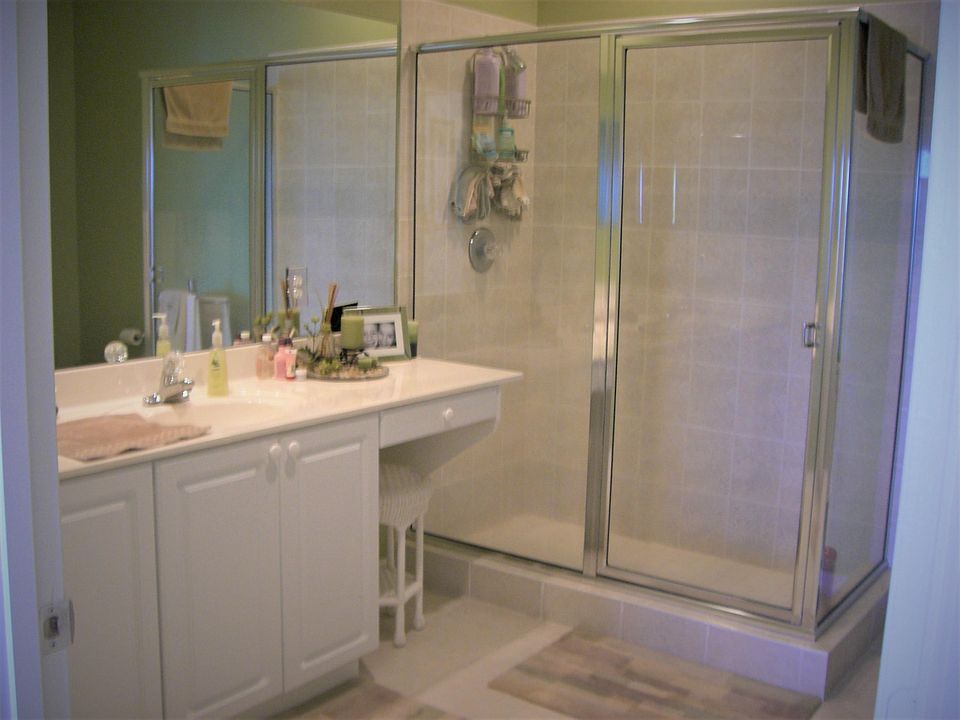 2nd image of 1827 E Sanderling Ln #D2