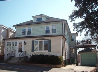 9 Friend St #1, Gloucester, MA 01930
