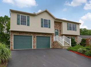 3070 Hadley Dr, York, PA 17408