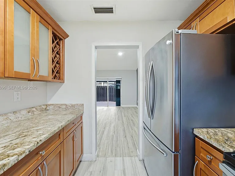11601 SW 123rd Ave — Photo 13