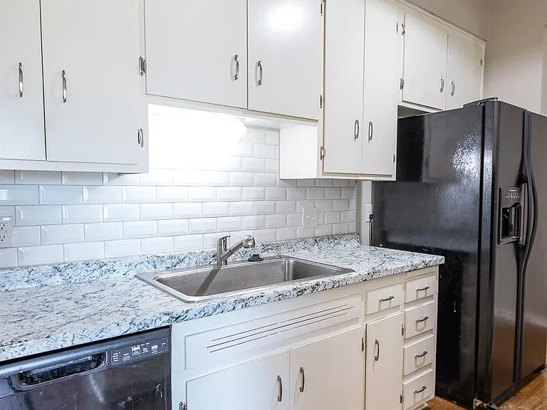 4602 Karla St — Photo 11