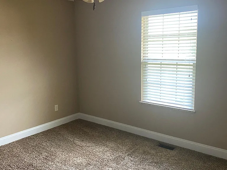 4918 Silo Hills Dr — Photo 13