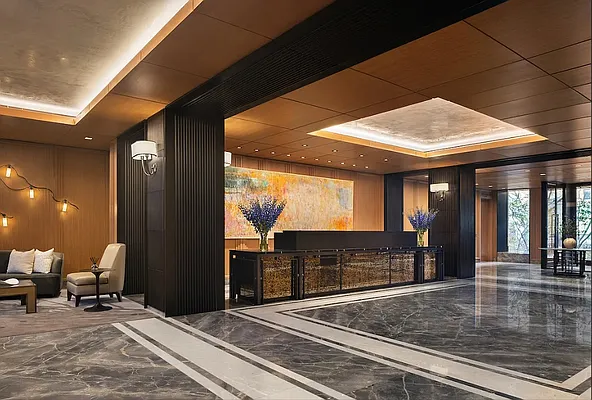 Rented by Coldwell Banker Warburg | media 21