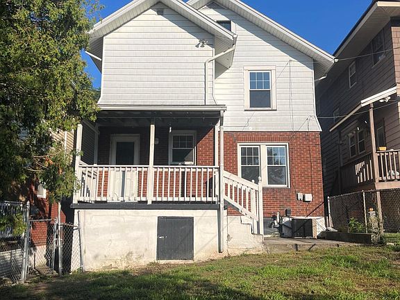 3rd image of 1222 20th Ave