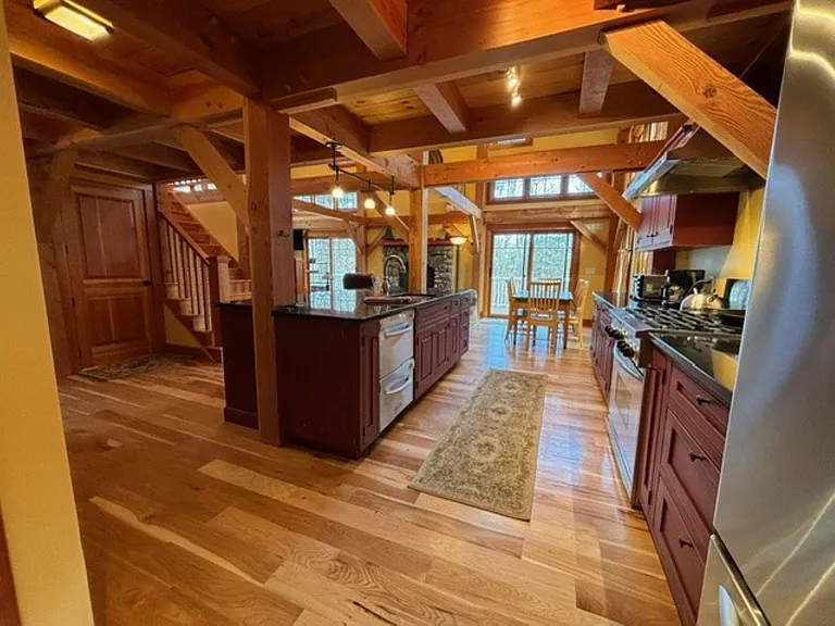 62 Heights Rd — Photo 17