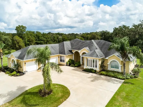 1595 County Road 532, Lake Jackson, TX 77566