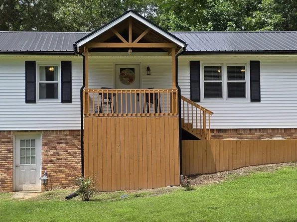 60 Jayson St, Camden, TN 38320