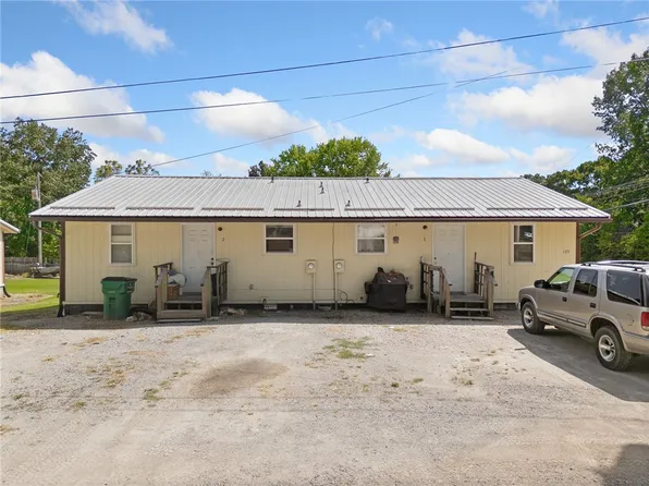 105 E Division Ave, Yellville, AR 72687