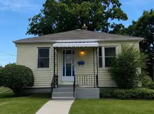 564 Hamilton St #1A, Peterborough, ON K9J4C1